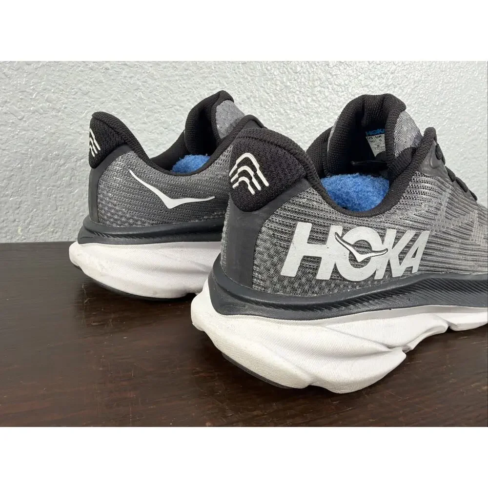 Hoka One One Clifton 9 Black White Running Shoes Youth Size 7 MD 1131170BWHT